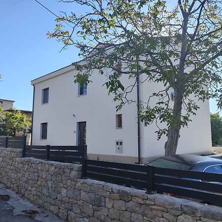 Apartments Grape Pirovac Eksteriør billede